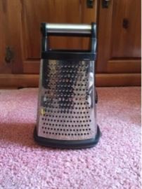 Kitchenware Lot #1       https://ctbids.com/#!/description/share/33813