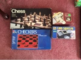 Board Game and Puzzle Lot     https://ctbids.com/#!/description/share/33826