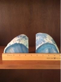 Geode Bookends       https://ctbids.com/#!/description/share/33850