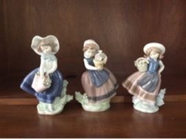 Lladro Lot #10   https://ctbids.com/#!/description/share/33863