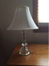 Nightstand and Lamp                 https://ctbids.com/#!/description/share/33869