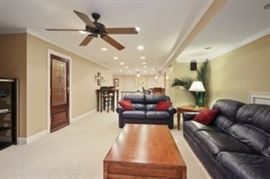 leather sofa and love seat Bradington