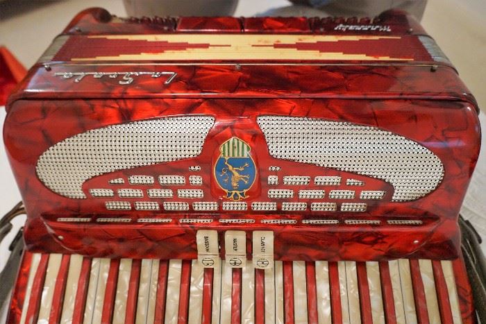 La Scala Majesty accordion