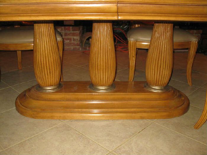 bottom of dining room table 