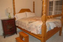 Nice Bed (Perfect to Paint)