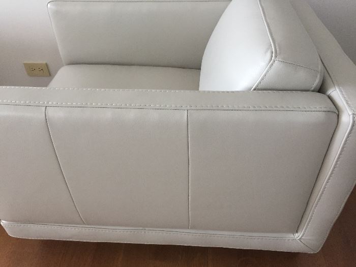 CLASSIC LEATHER SILVER CLUB/LOUNGE CHAIRS: Gorgeous, the MOST comfortable, sleek and chic, timeless. Dimensions: Height: 28". Width: 32". Depth: 41". Buy one or all. Excellent, pristine, clean condition. From the New York City Design Center. This ones a no brainer! Same or next day delivery.