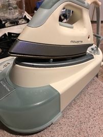 Rowenta Steam Iron with Cradle & Reservoir Model DG980