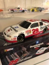Kevin Harvick Die Cast 1/24 Banks https://ctbids.com/#!/description/share/34431
