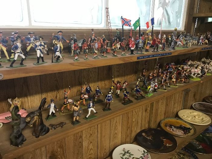 Huge tin/metal soldier collection, some handmade