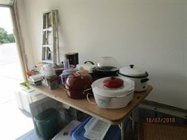 Small kitchen appliance - Dehydrator, stovetop grill, etc.