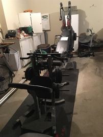 Bow Flex Revolution With Extras