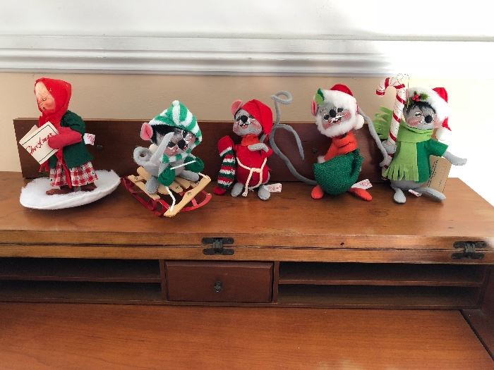 Vintage Annalee Dolls Carolers and Christmas Mice 