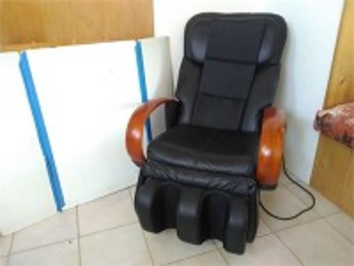 Interactive Health Human Touch Massage Chair