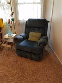 Like new blue recliner.  Great floor lamp