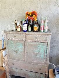 Amazing dress with just a touch of work and its amazing.  Bottle collect