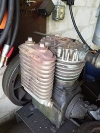 Large Capacity Air Compressor for entire Shop