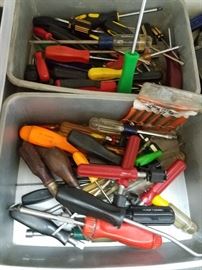 screwdrivers and nut drivers