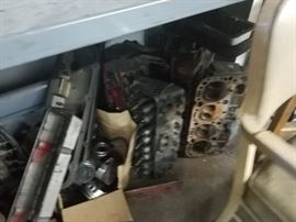 Chevy, Chevrolet, Small Blocks, Big Blocks, Heads, Crank shafts, 4 Bolt Mains, 2 bolt mains.