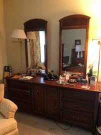 Boys and Girls Mirror Dresser