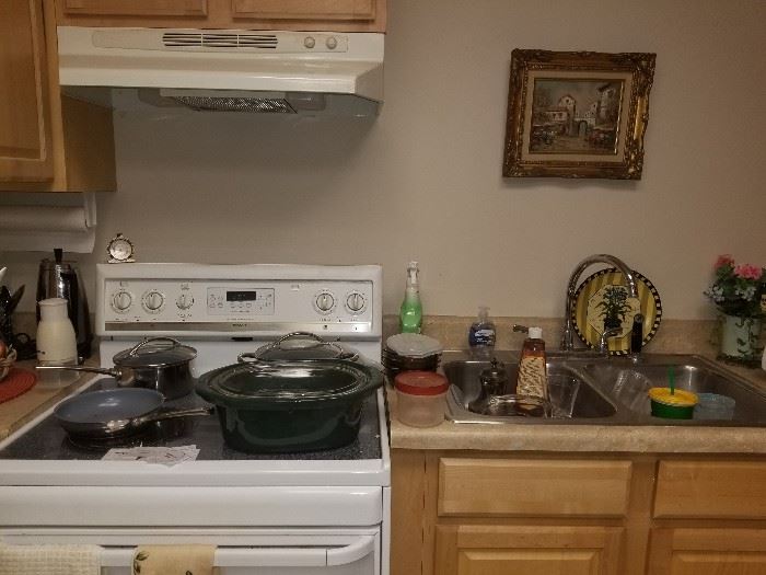 Pots and pans, small wall pics