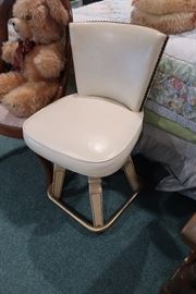 2 Swivel chairs