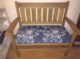 L&JG Stickley settle - circa 1910
