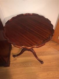 vintage mahogany lamp table