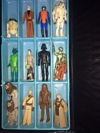 figures that come with case