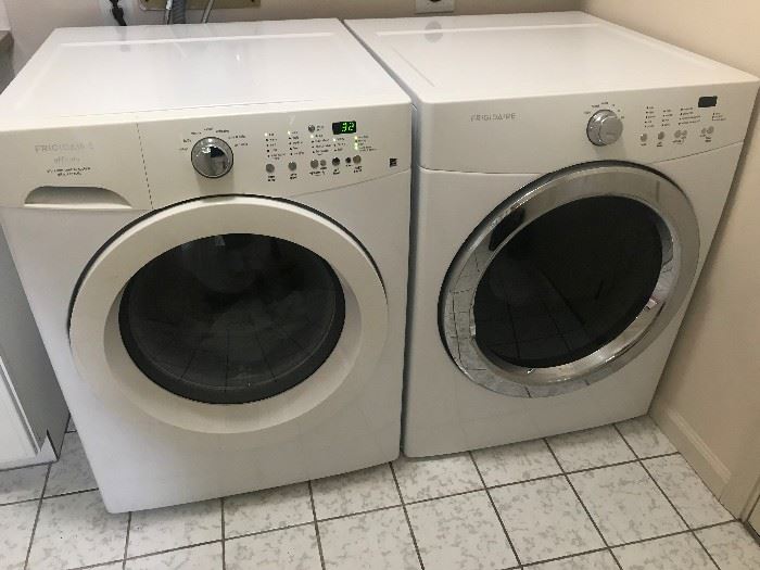 Frigidaire  Affinity Washer/Dryer