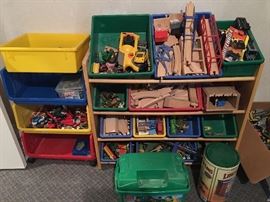 LEGOS, SO MANY LEGOS 