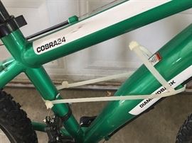 DIAMONDBACK  COBRA MOUNTAIN BIKE