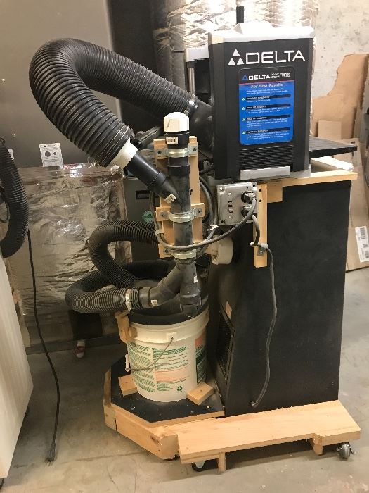 Delta 12.5 inch planer on dust recovery stand