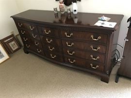 Dresser $ 300.00