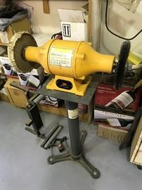 Central Machinery 8" Buffer with Stand $ 80.00 