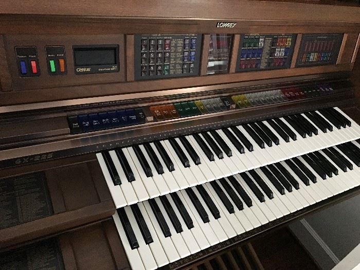 Lowrey Genius Organ - Model GX-225 $ 350.00