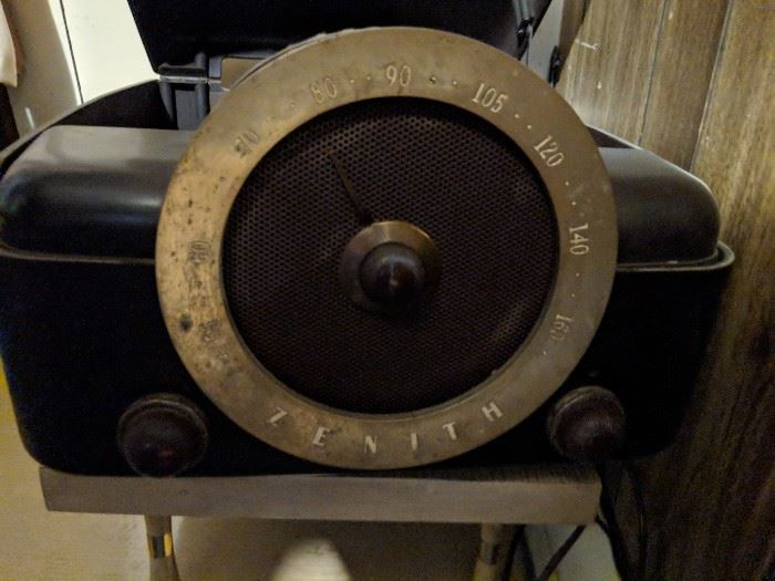 Zenith stereo radio record player