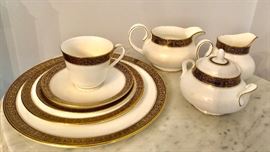 Royal Doulton "Rochelle" Service for a lot!!!