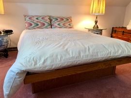 Platform, Queensized