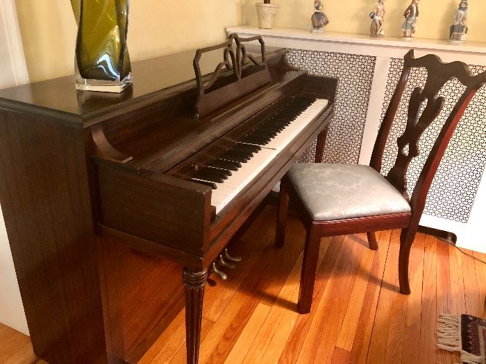 Vintage Piano in Excellent Condition