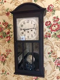 Seth Thomas Westminster Chimes Wall Clock
Made in Thomaston Connecticut.
Access door and 113B movement.
Approximate measurements:
25” H X 12.5” W X 7” D