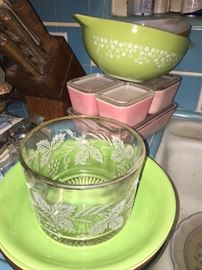 vintage kitchen, pyrex, Bauer