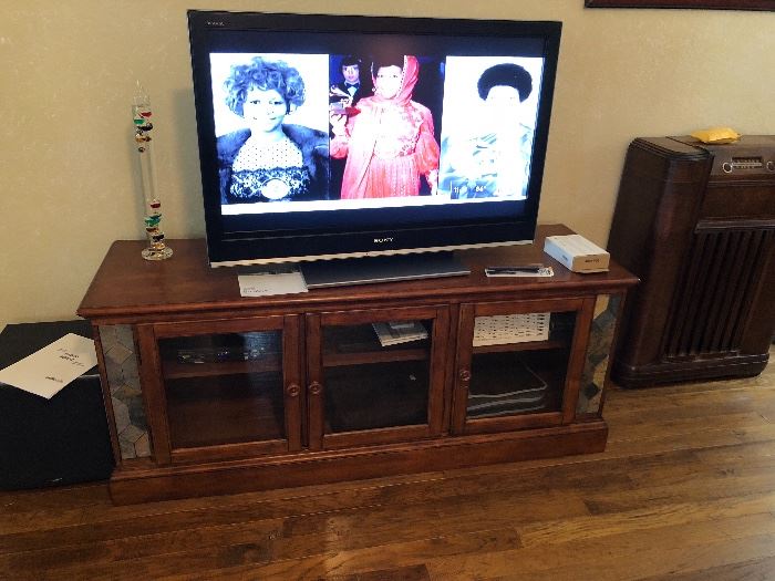 Nice Media cabinet with Sony flat screen tv