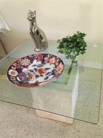 Imari style platter; poised kitty