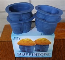 Here's a better look without the plastic on the holders. What a hoot!