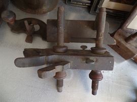 Antique vice