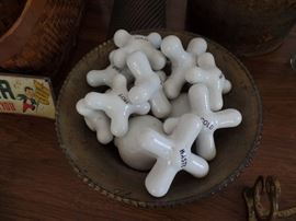 Wash-hot-cold faucet knobs-white porcelain  