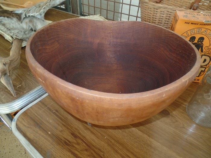 Ex-large wood bowl