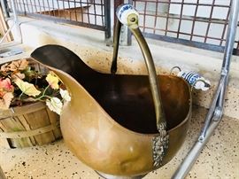 Vintage copper water pitcher jug w/lion figure glass handle 