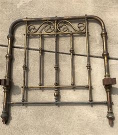 Vintage iron twin bed - foot board