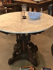 Stunning round antique table with marble top